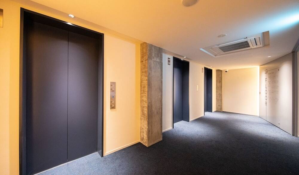 エレベーター / 5