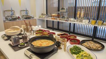 食事・飲み物 / 4