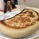 餃子100個分!重さ2.5キロの「神楽坂飯店」ジャンボ餃子に挑戦!