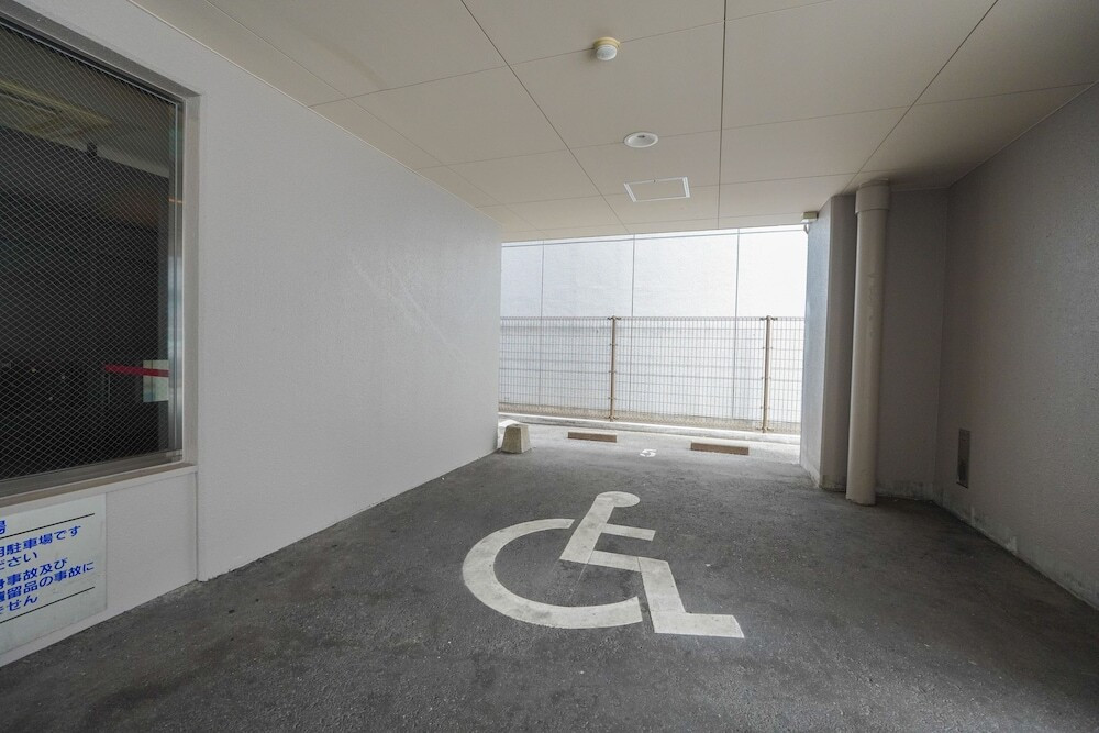 バリアフリー駐車場