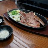 丸善食肉店 黒門市場店(マルゼンショクニクテン)