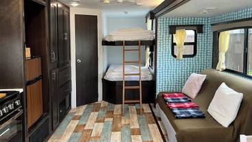 トレーラーサイト一例② / 7