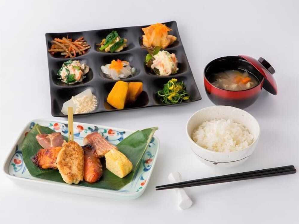 朝食