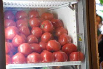 「らるきい」内観 875905 完熟トマト