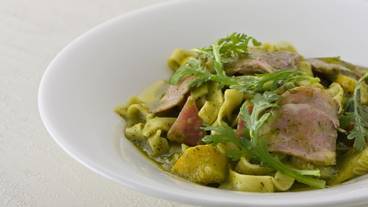 食事・飲み物 / 11