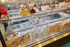 ダグズ・コーヒー アートホテル石垣島店