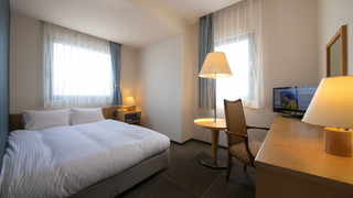 コーナーダブルルーム　喫煙可