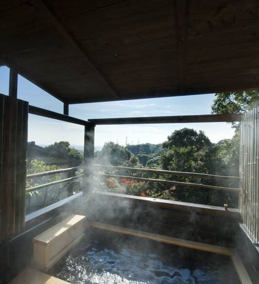 特別室「姫しおん」の露天風呂 / 1