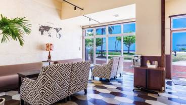 ロビー応接スペース / 2