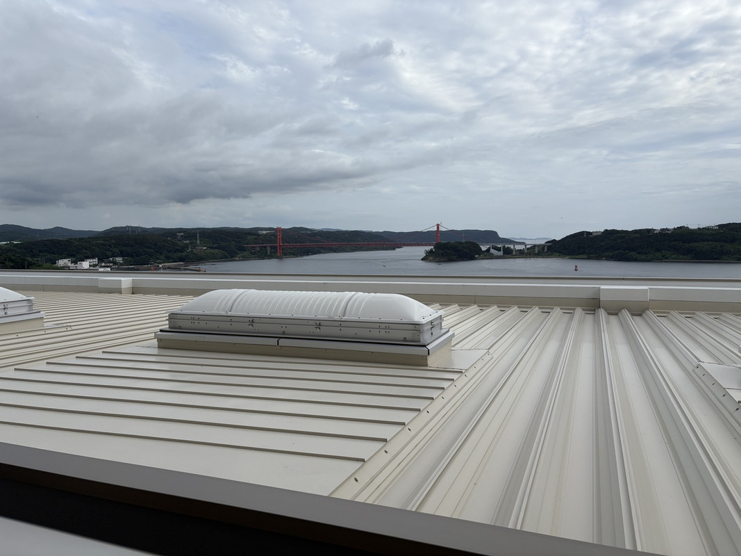 オーシャンビューだけど5階の屋根あり