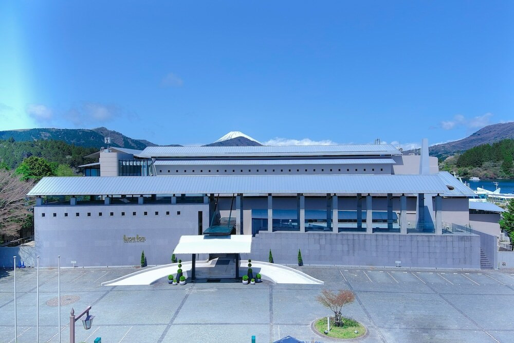 ホテルエントランス