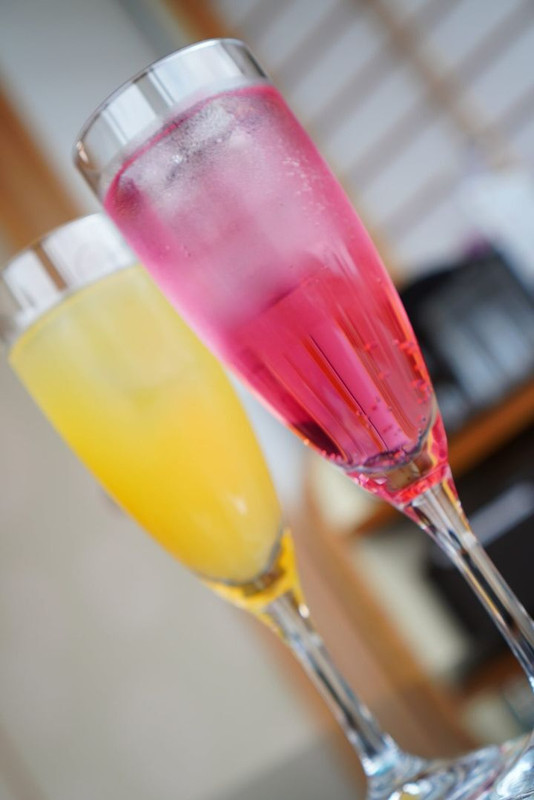 お部屋で頂けるウェルカムドリンク一例。お酒とノンアルコールのものがあり、授乳中でも楽しめたそう / 1