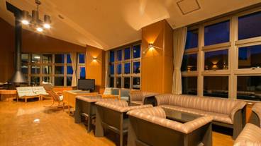 ロビー応接スペース / 4