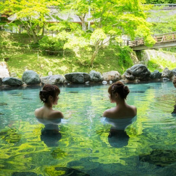 築200年の歴史ある建物で宮沢賢治に思いを馳せる3699073