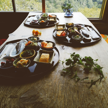 「旅館歌藤」 料理 79566039 絶景を眺めながらの朝食