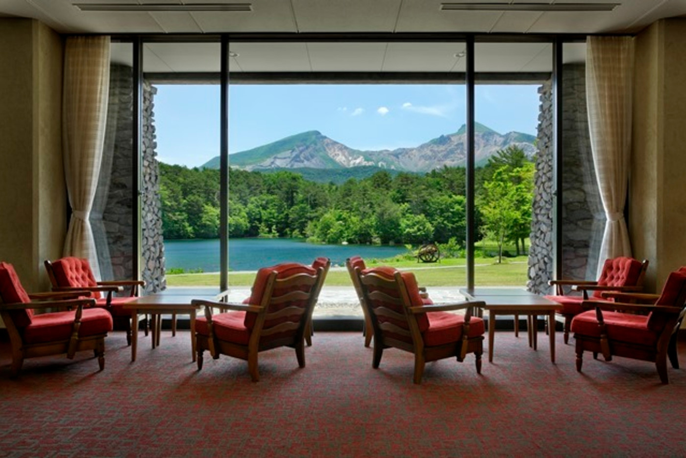 絵はがきのような景色の中で羽を伸ばしましょ◎3394351