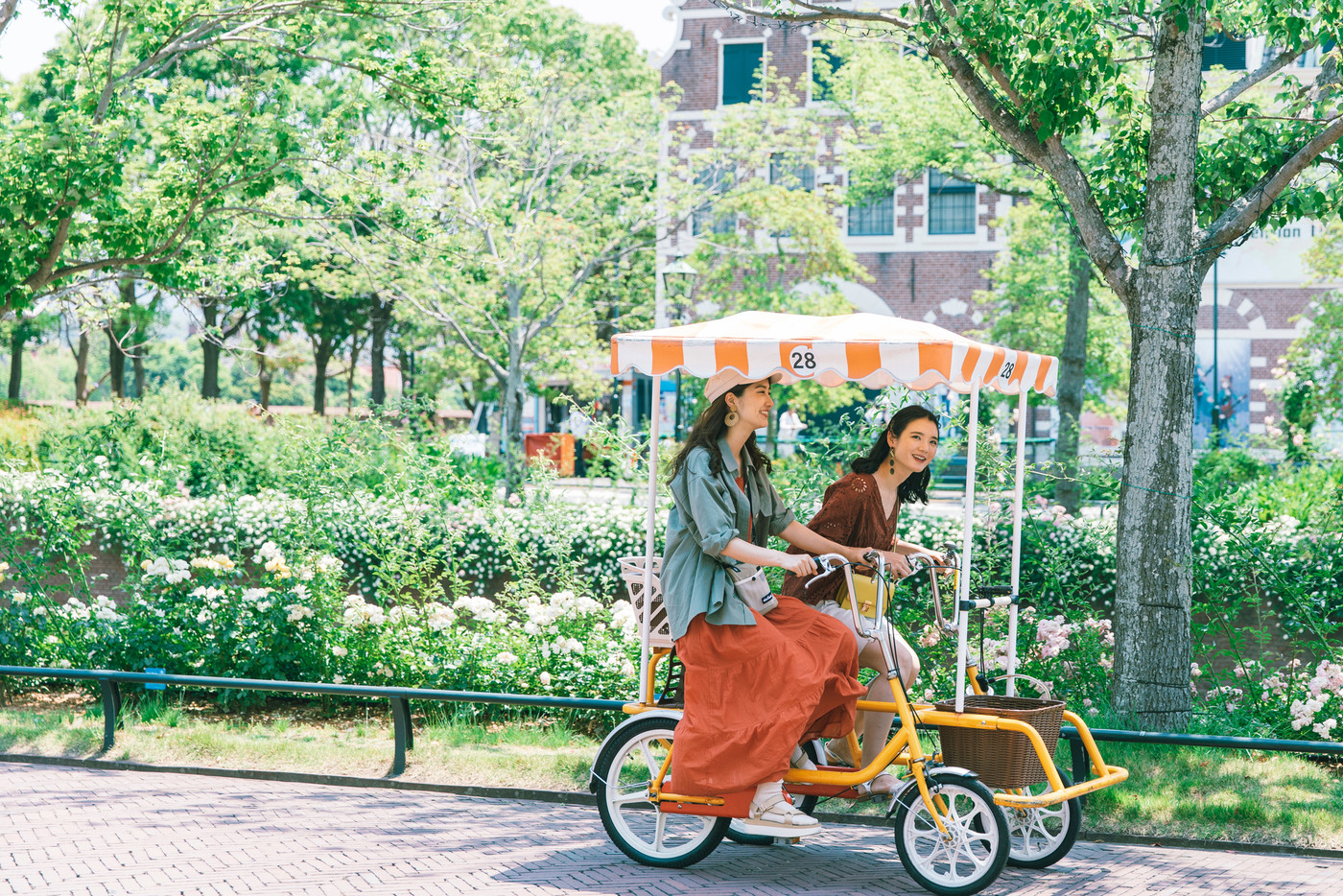 スリル満点のアトラクションでストレス発散！1892076