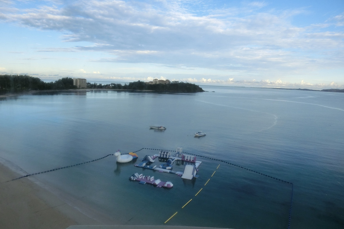 客室からの眺め…あっちはブセナテラス／部瀬名岬