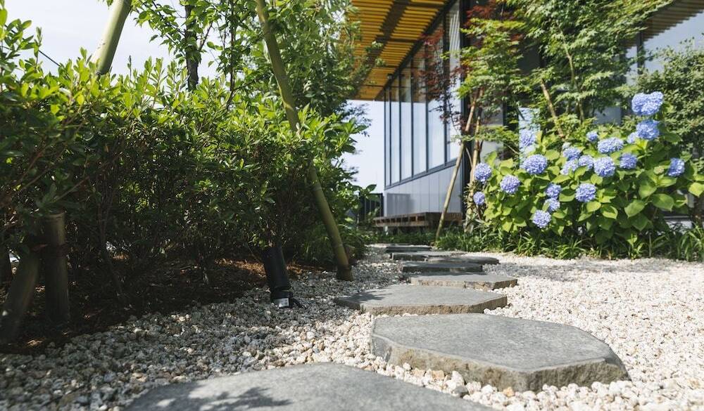 日本庭園で
日光浴をしよう / 2