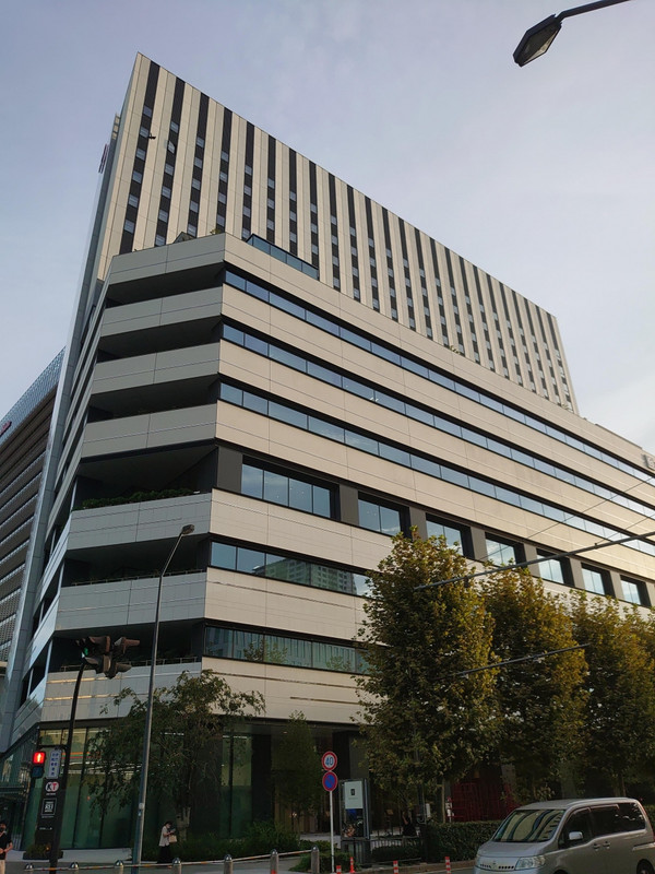 下層階はオフィス