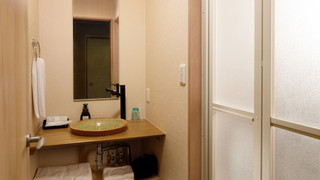 ダブルルーム 201