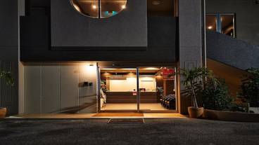 施設の入り口 / 8