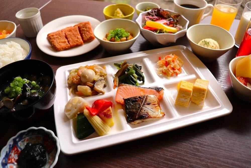 朝食