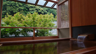 露天風呂付特別室　蓬莱