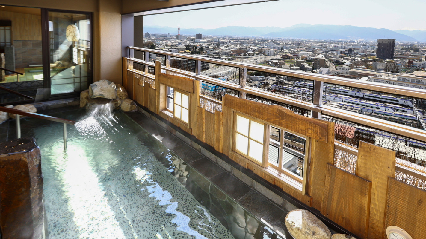 男性大浴場　露天風呂