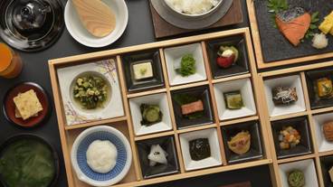 食事・飲み物 / 4