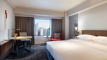 デラックスキングベッドルーム / 4