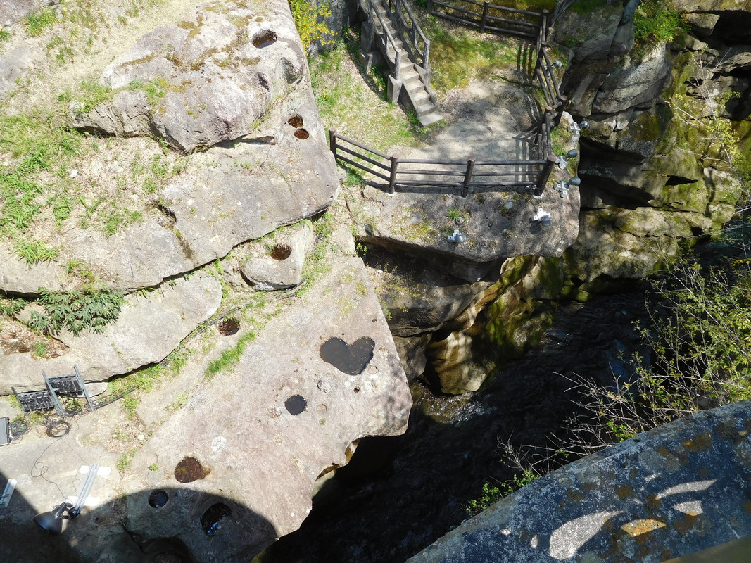 磊々峡の覗橋ハート