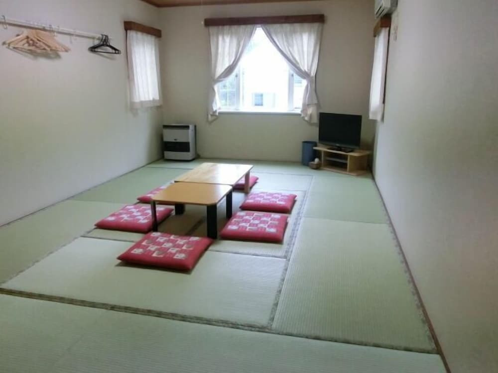 客室内のダイニングエリア