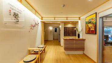 内部エントランス / 2