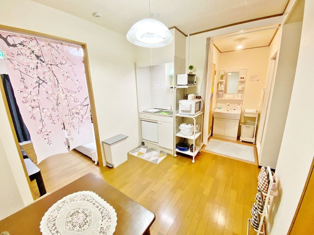 客室内のダイニングエリア