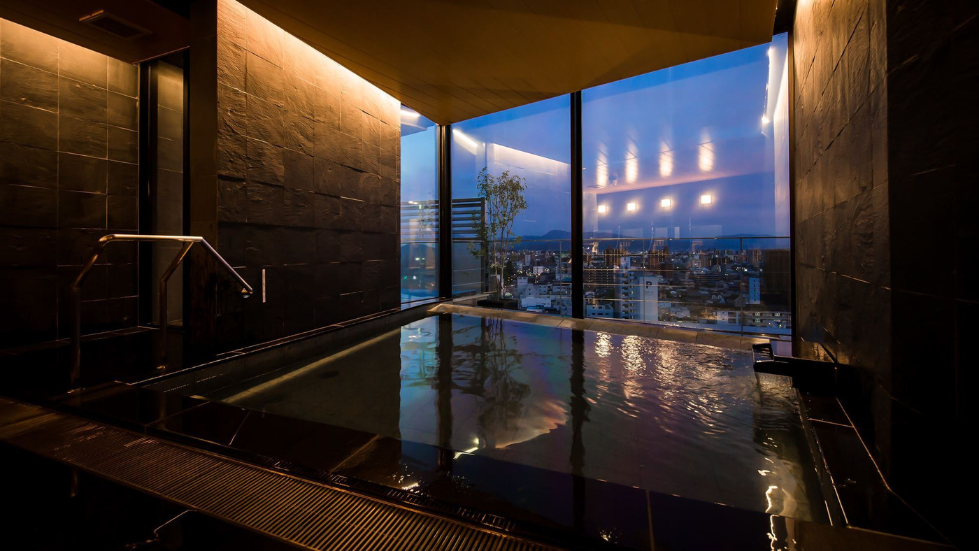 道後の歴史ある老舗旅館の伝統と名湯を満喫できる温泉3522417