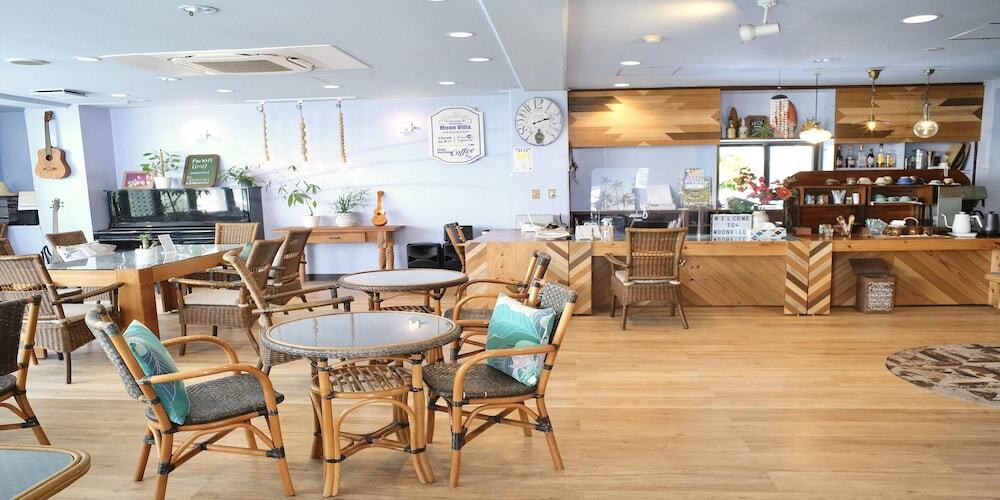 ロビーラウンジ