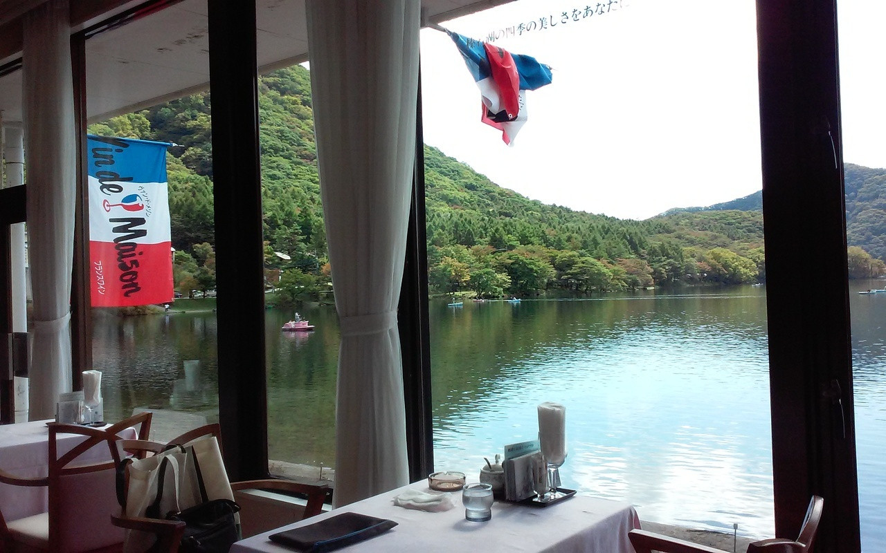 湖と森に包まれたオーベルジュでリゾートステイ3452207