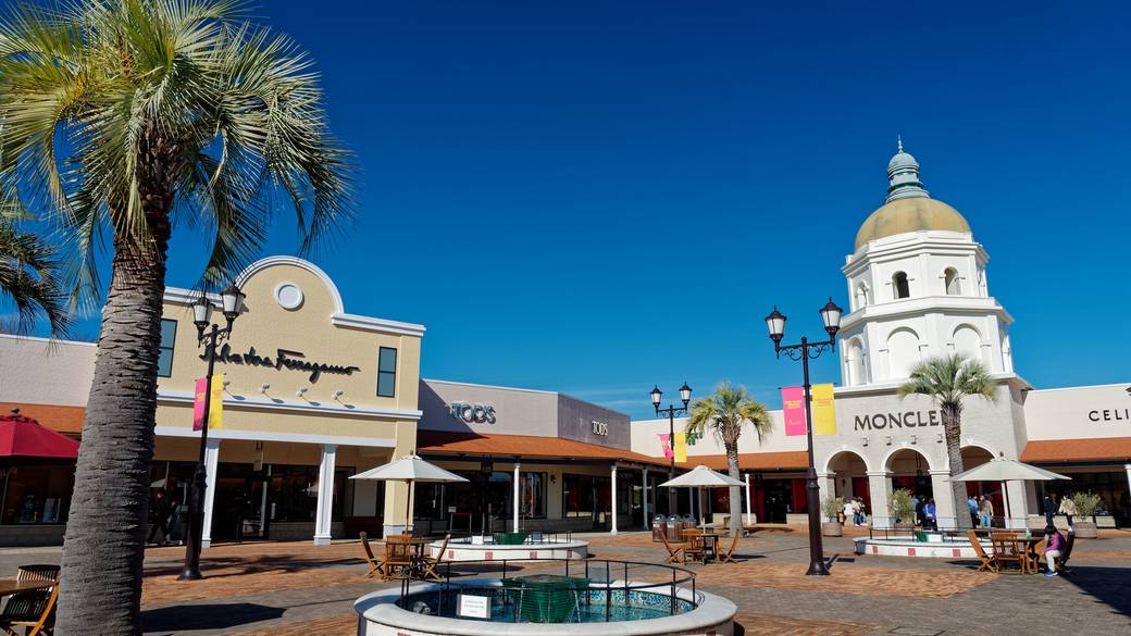 アウトレットモール / 1