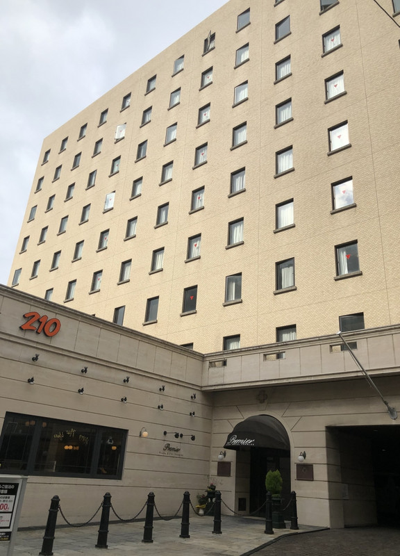 表からは工事中とはわからず