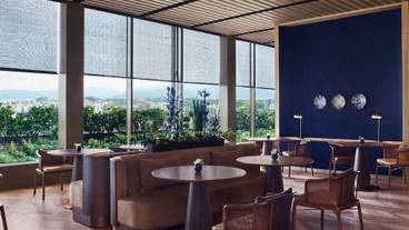 クラブラウンジ / 8