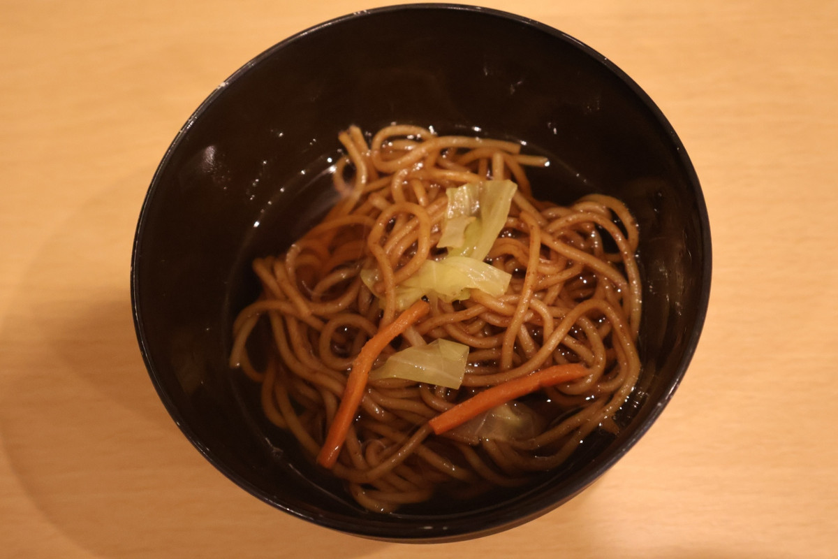 夜食の塩原名物のスープ焼きそば