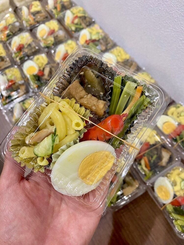 朝食