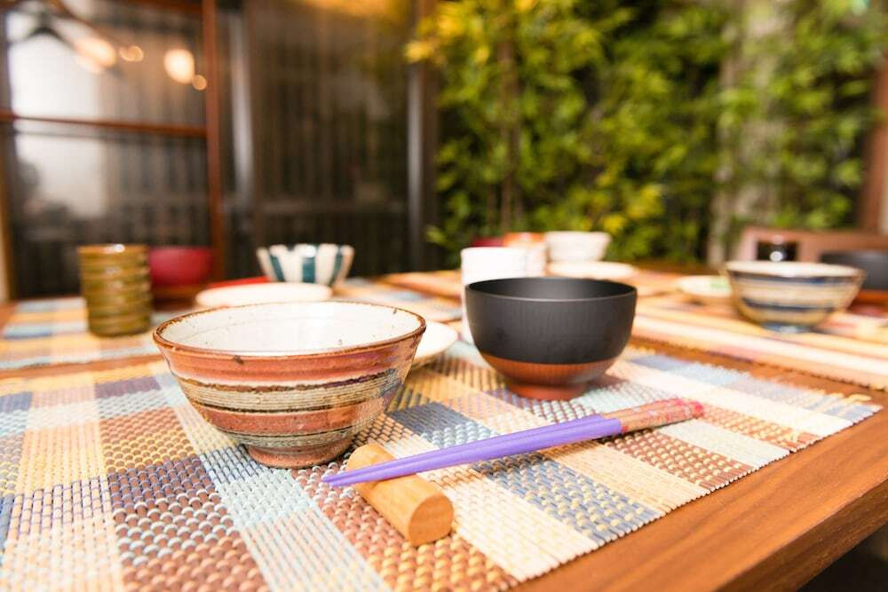 客室内のダイニングエリア