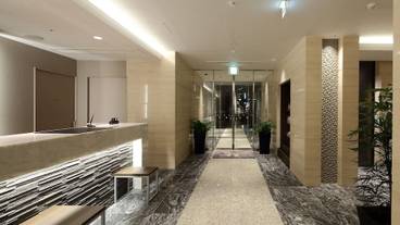 内部エントランス / 2