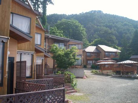 夢見る河口湖 コテージ戸沢センター / 2