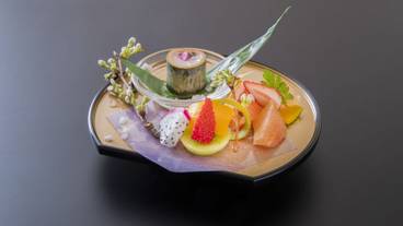 食事・飲み物 / 32