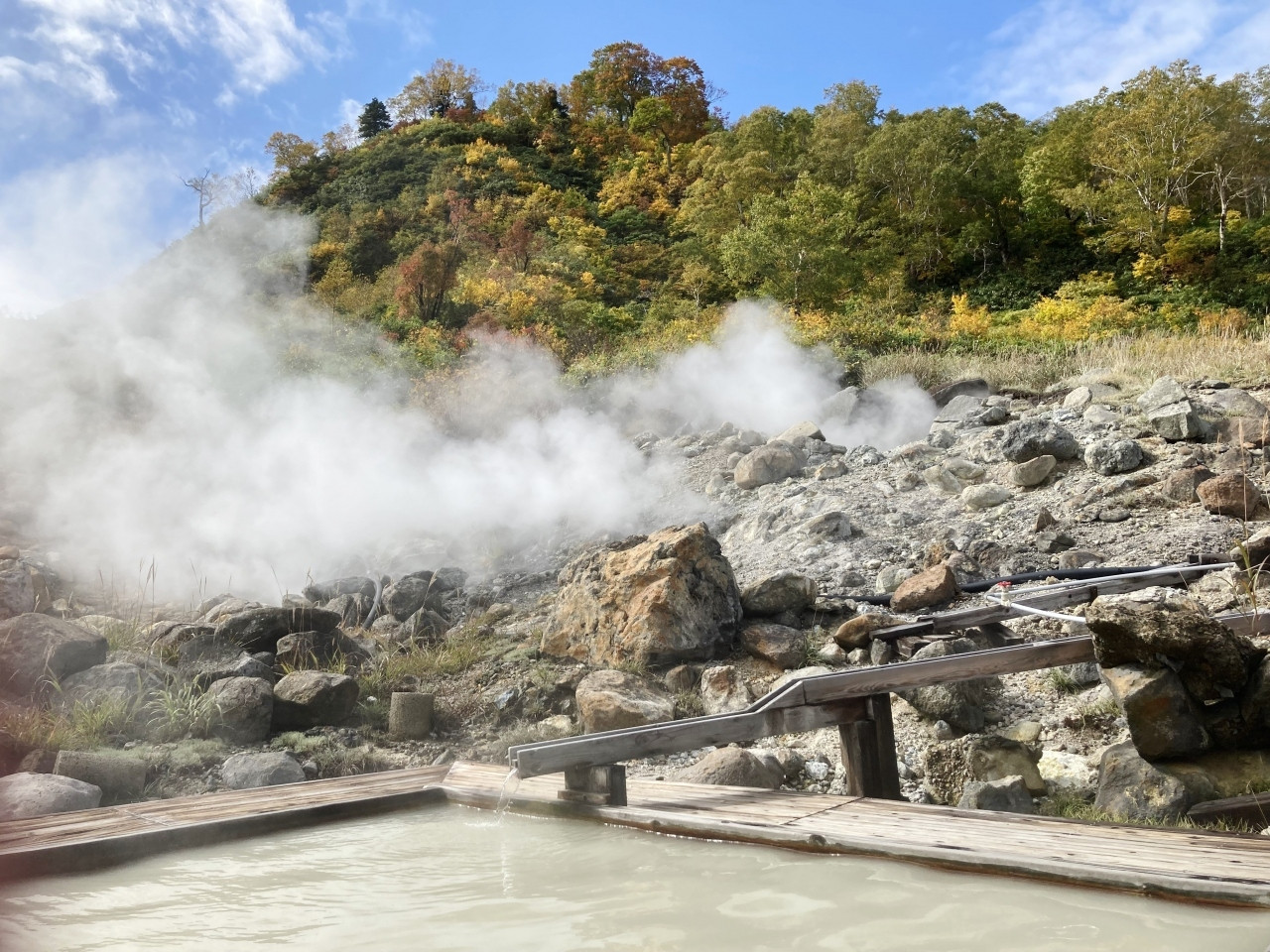 地熱でぽかぽかになる「オンドル」などバリエーション豊かな温泉4089245