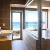 自宅のように寛げる
海景色に癒される / 4