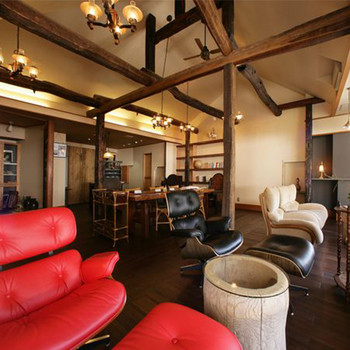 ちょっと一休みに良い"太宰治ミニギャラリー"3959758